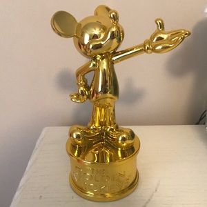 LEGIT GOLDEN MICKEY NEW